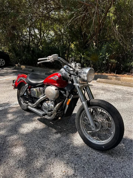 2002 Suzuki - Image 4 of 11