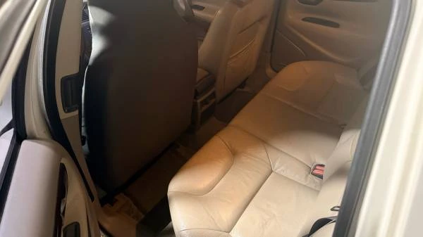2008 Volvo V70 3rd Gen - Image 7 of 17