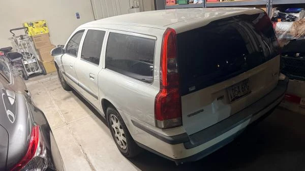 2008 Volvo V70 3rd Gen - Image 5 of 17