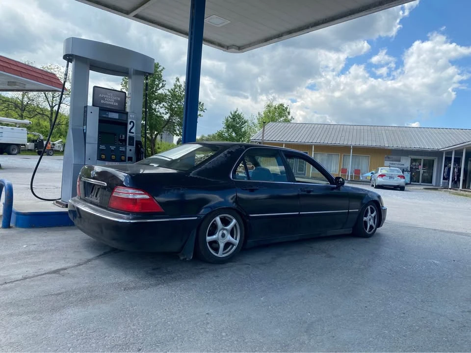 1997 Acura RL 1st Gen - Image 4 of 10