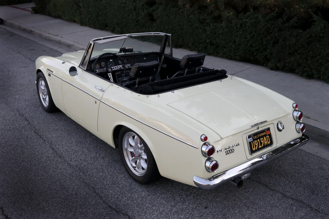 1967 Nissan Datsun Sports - Image 25 of 31