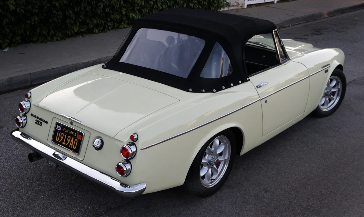 1967 Nissan Datsun Sports - Image 18 of 31