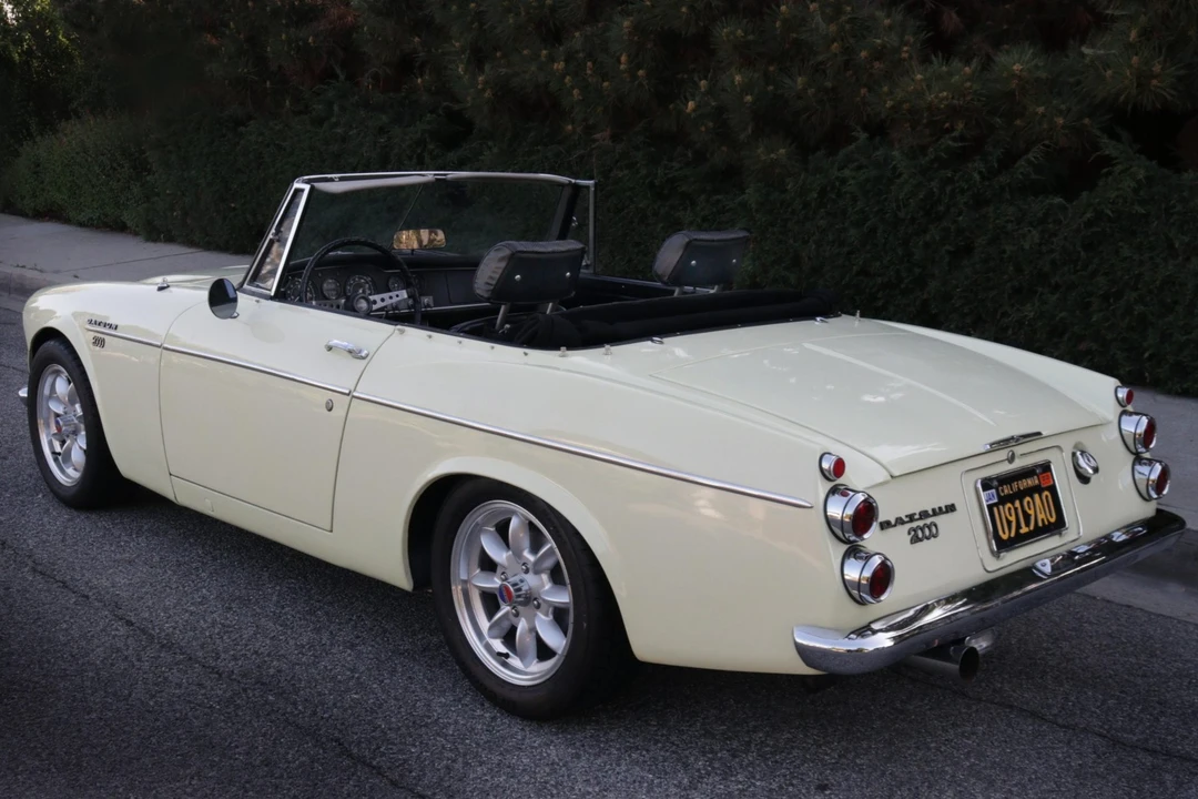 1967 Nissan Datsun Sports - Image 27 of 31