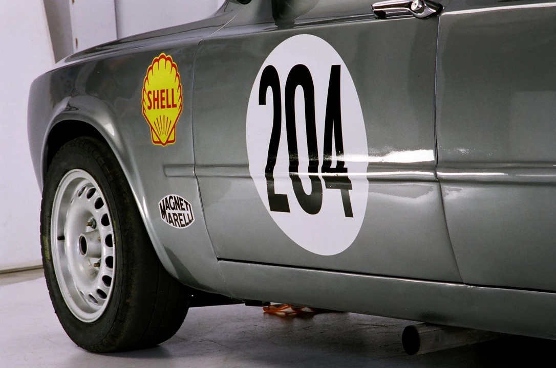 1968 Alfa Romeo Giulia Sprint GTA - Image 28 of 31
