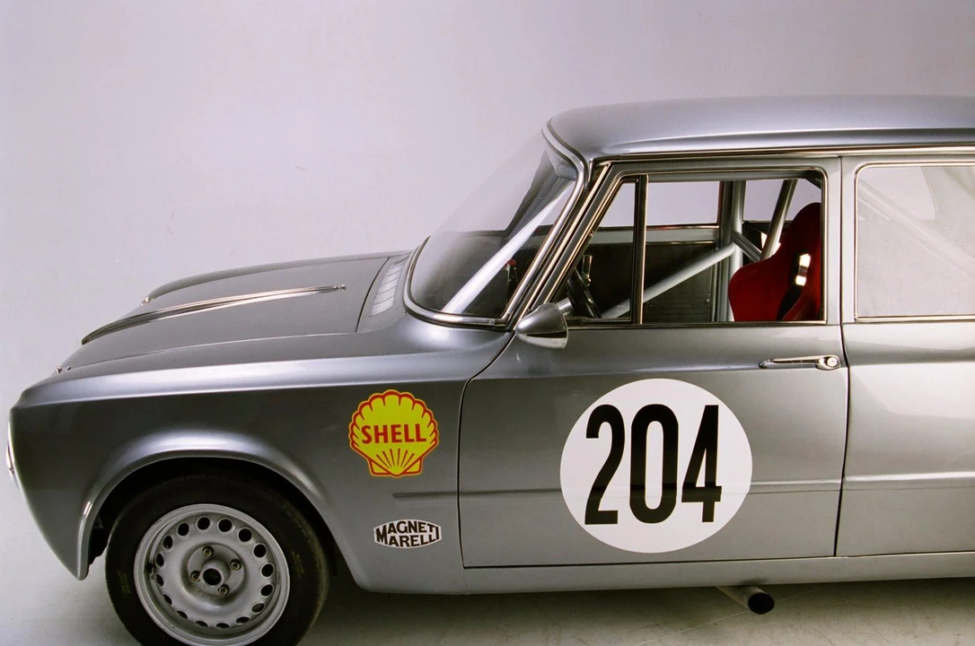 1968 Alfa Romeo Giulia Sprint GTA - Image 26 of 31