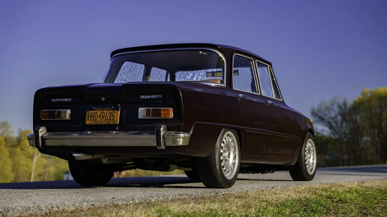 1969 Alfa Romeo GTA 1300 Junior - Image 18 of 31