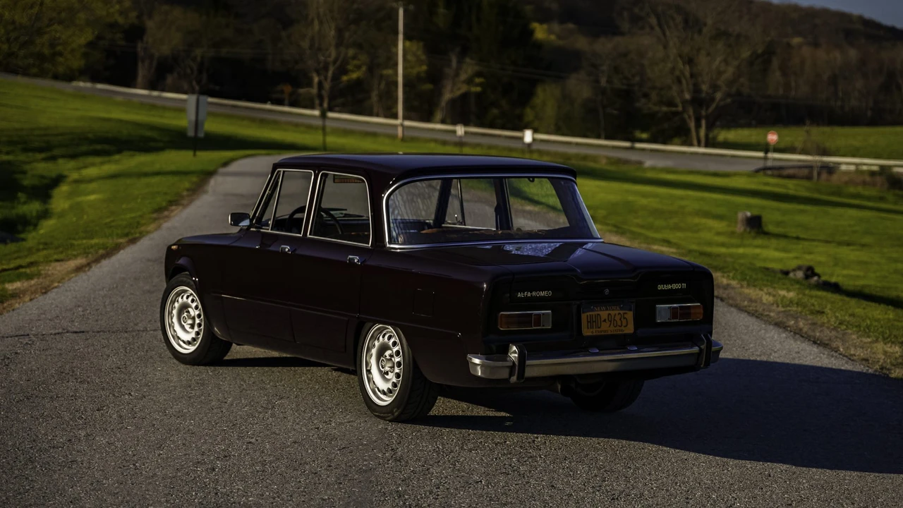 1969 Alfa Romeo GTA 1300 Junior - Image 24 of 31