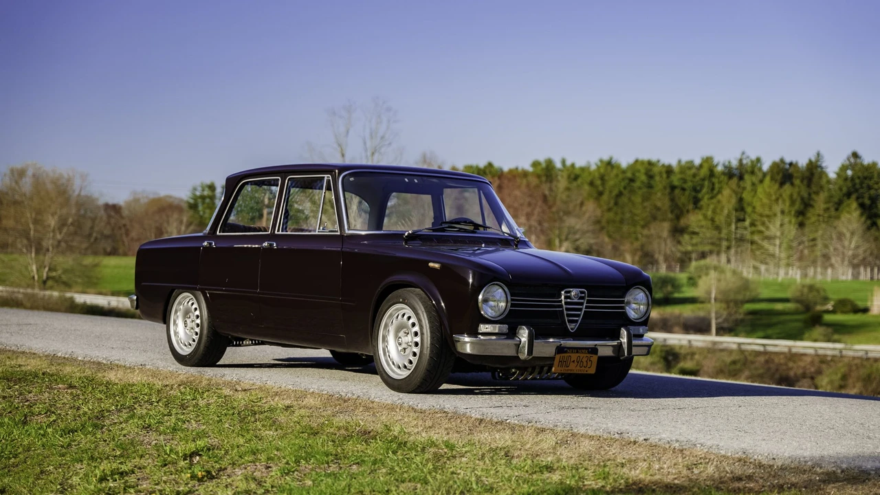 1969 Alfa Romeo GTA 1300 Junior - Image 13 of 31