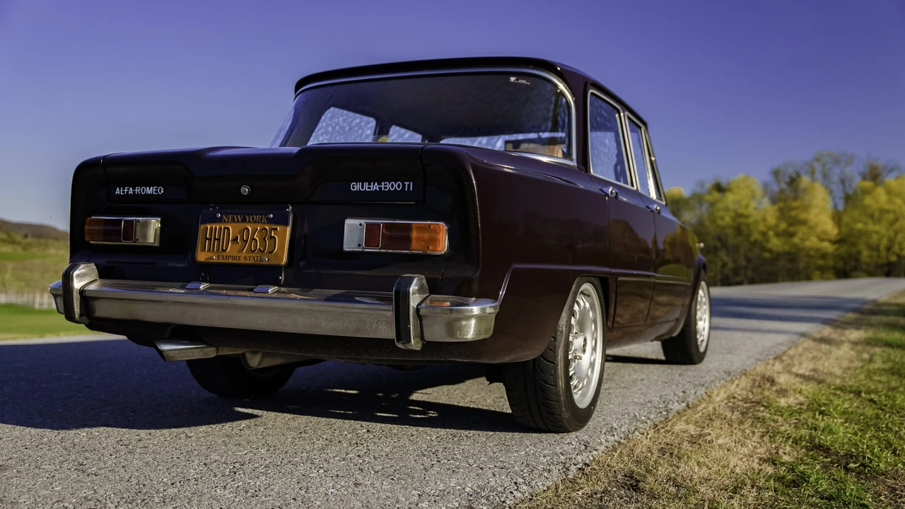 1969 Alfa Romeo GTA 1300 Junior - Image 19 of 31
