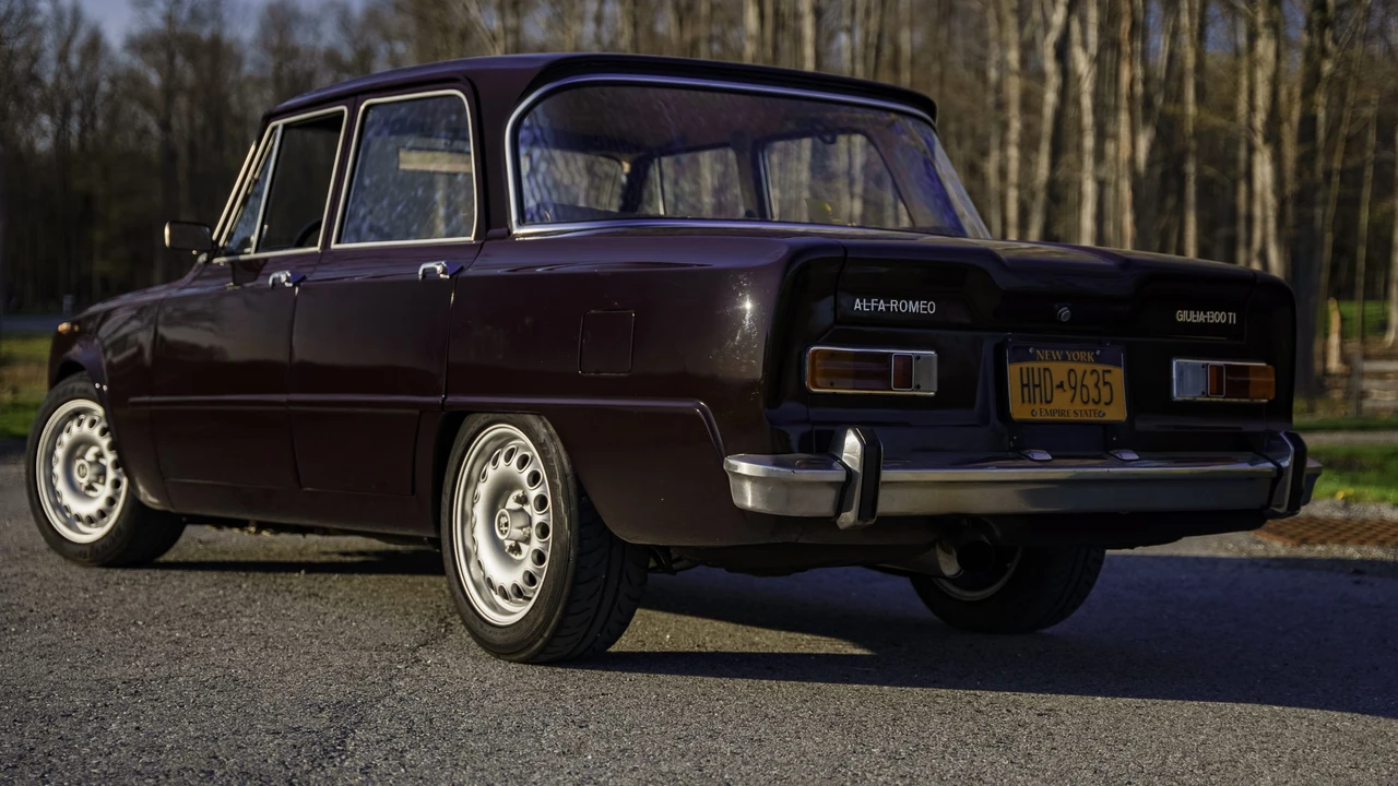 1969 Alfa Romeo GTA 1300 Junior - Image 25 of 31