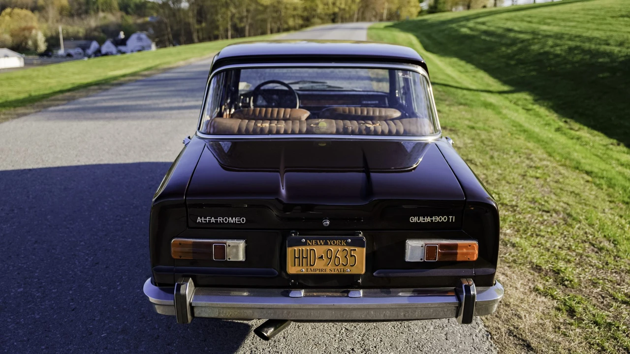 1969 Alfa Romeo GTA 1300 Junior - Image 21 of 31