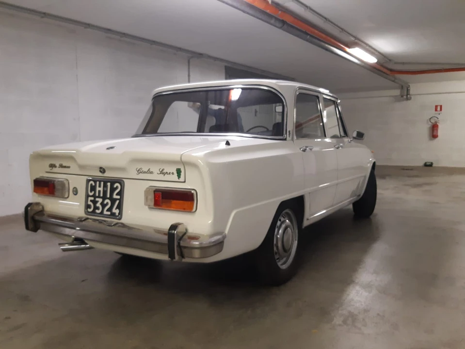 1969 Alfa Romeo Giulia Sprint GTA - Image 27 of 31