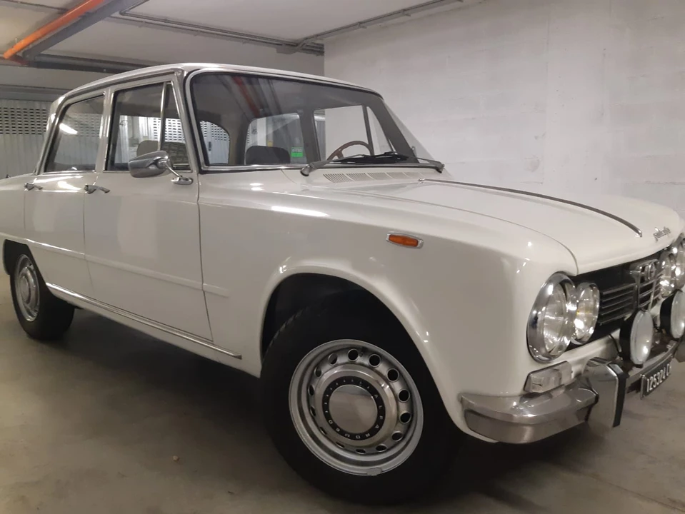 1969 Alfa Romeo Giulia Sprint GTA - Image 24 of 31