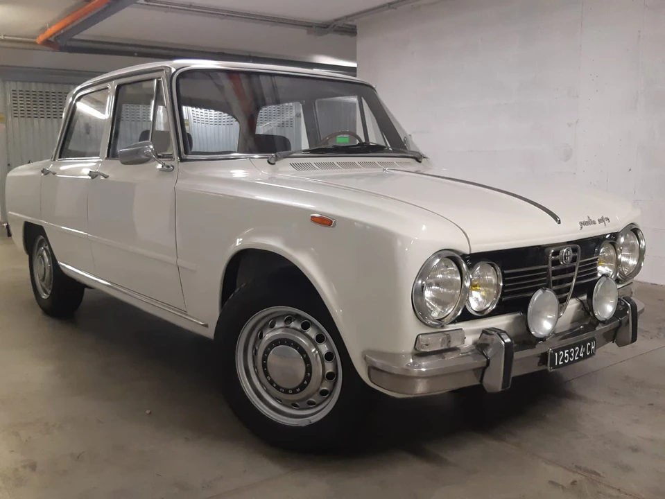 1969 Alfa Romeo Giulia Sprint GTA - Image 21 of 31
