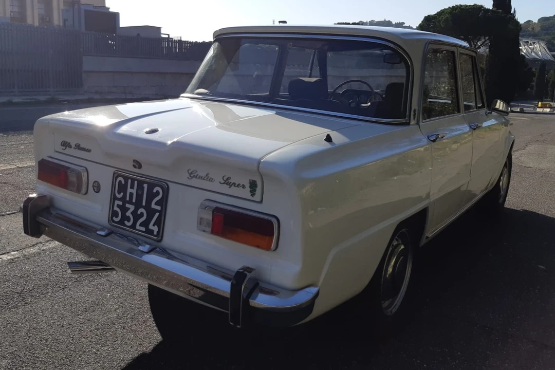 1969 Alfa Romeo Giulia Sprint GTA - Image 26 of 31