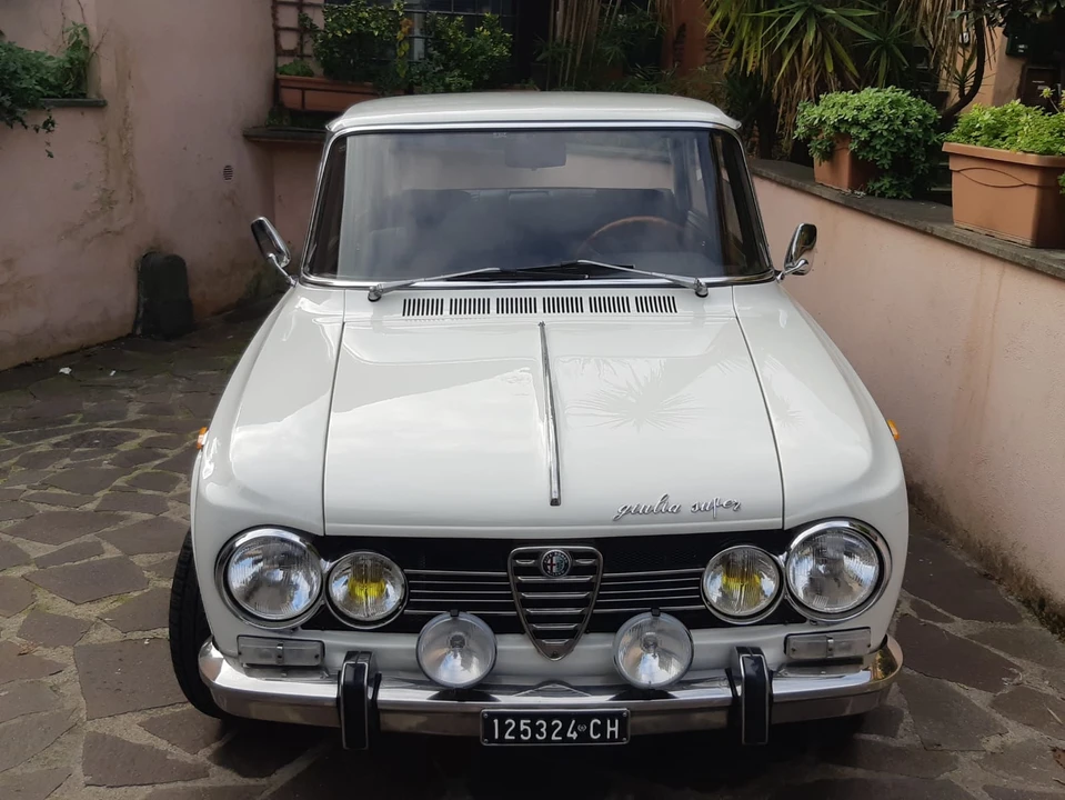 1969 Alfa Romeo Giulia Sprint GTA - Image 5 of 31