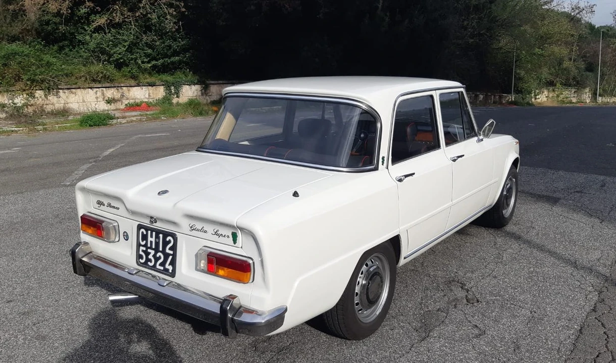 1969 Alfa Romeo Giulia Sprint GTA - Image 15 of 31