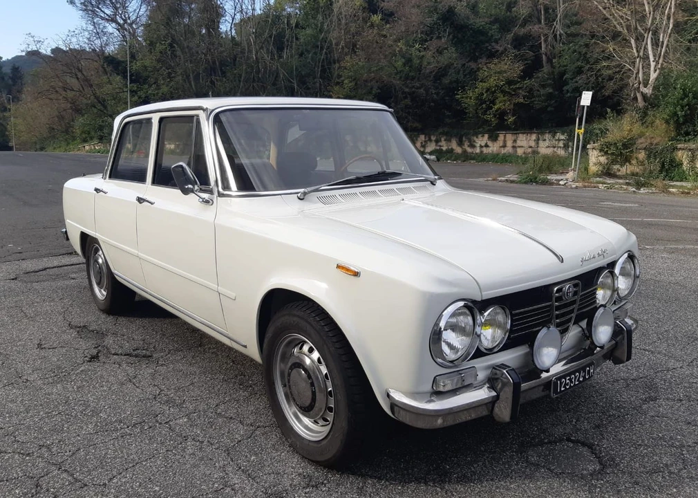 1969 Alfa Romeo Giulia Sprint GTA - Image 17 of 31