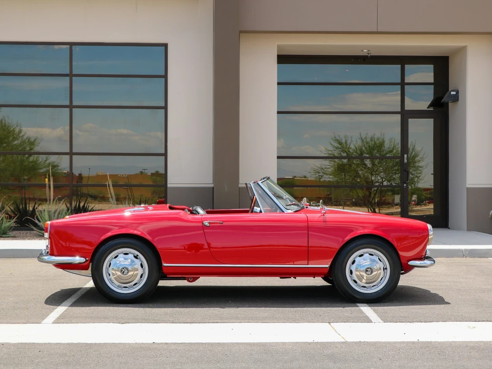 1960 Alfa Romeo Giulietta - Image 8 of 31