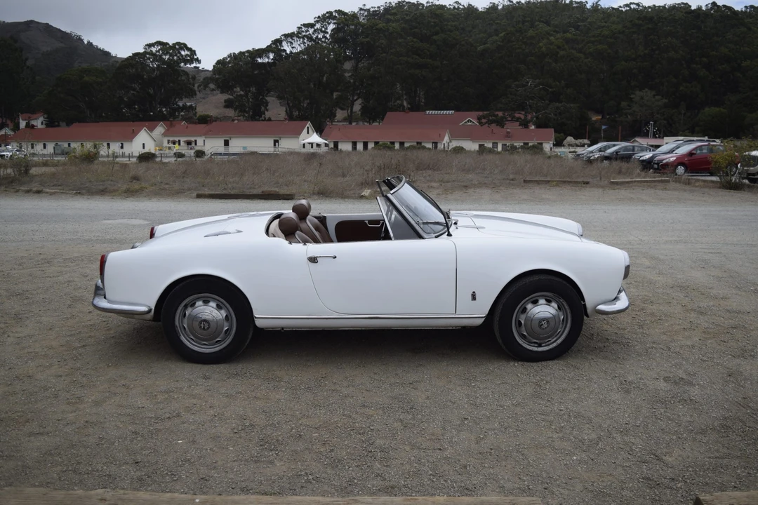1963 Alfa Romeo Giulietta - Image 12 of 31