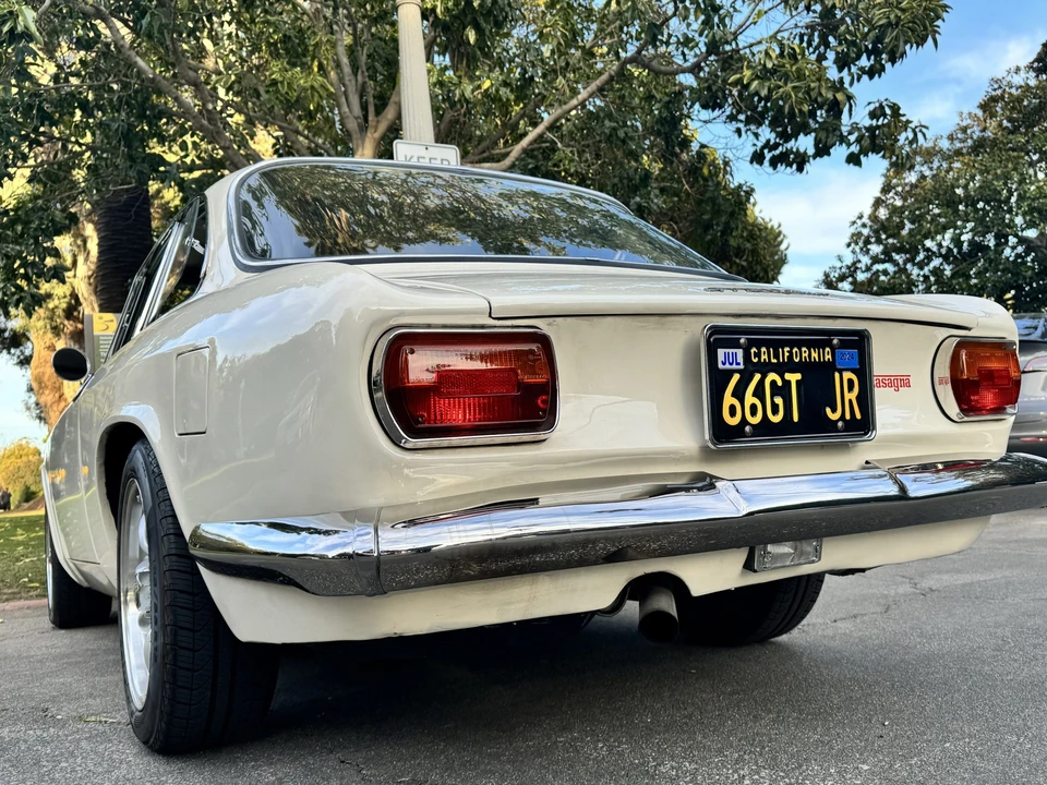 1966 Alfa Romeo GT 1300 Junior - Image 13 of 31