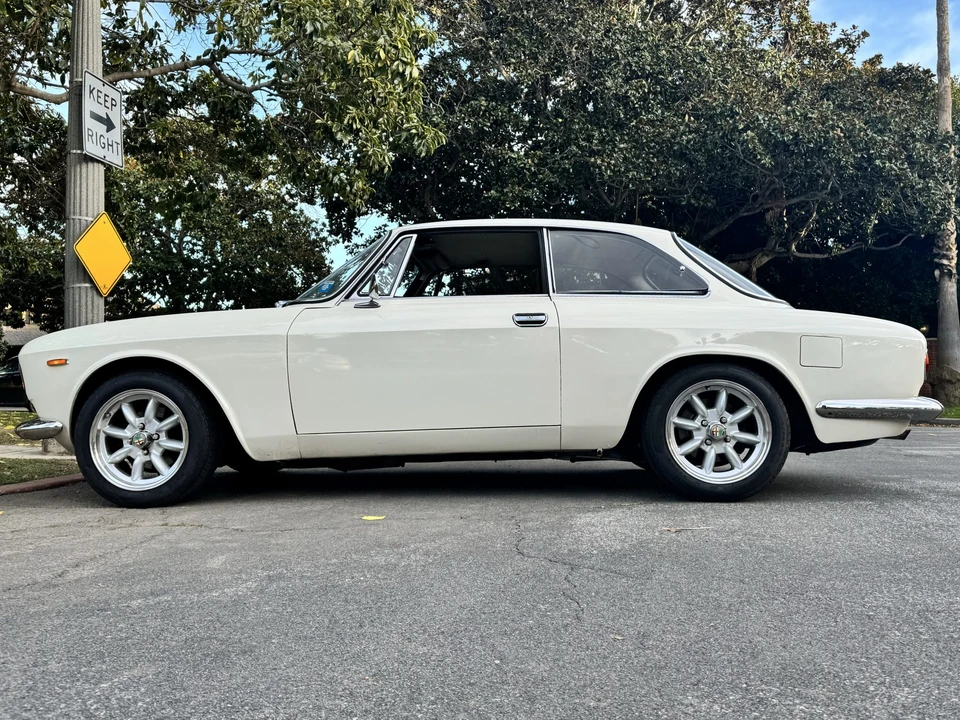 1966 Alfa Romeo GT 1300 Junior - Image 16 of 31