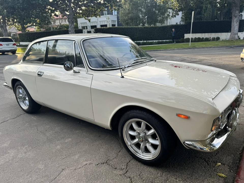 1966 Alfa Romeo GT 1300 Junior - Image 11 of 31