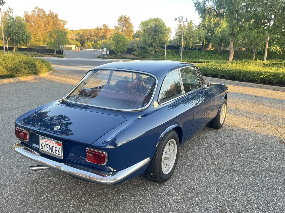 1969 Alfa Romeo 1750 GT Veloce - Image 30 of 31