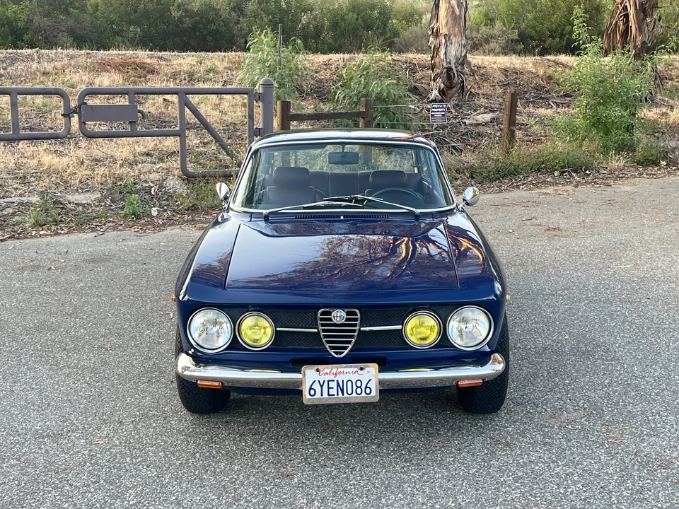 1969 Alfa Romeo 1750 GT Veloce - Image 9 of 31