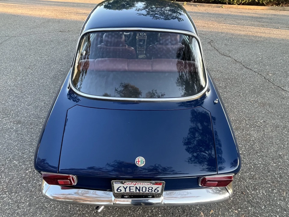 1969 Alfa Romeo 1750 GT Veloce - Image 27 of 31