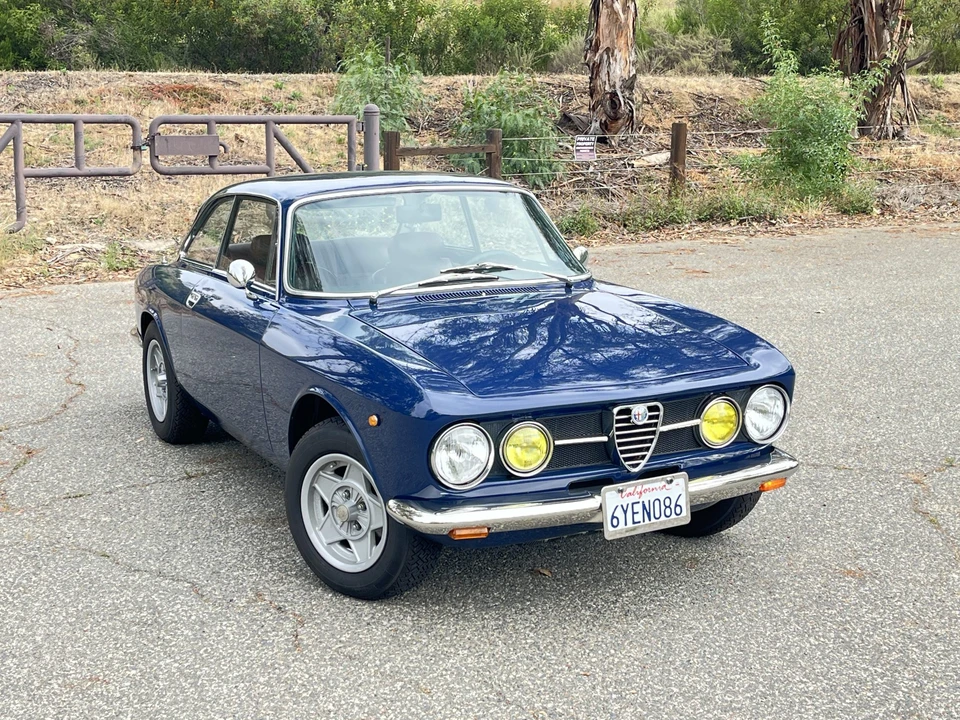 1969 Alfa Romeo 1750 GT Veloce - Image 5 of 31