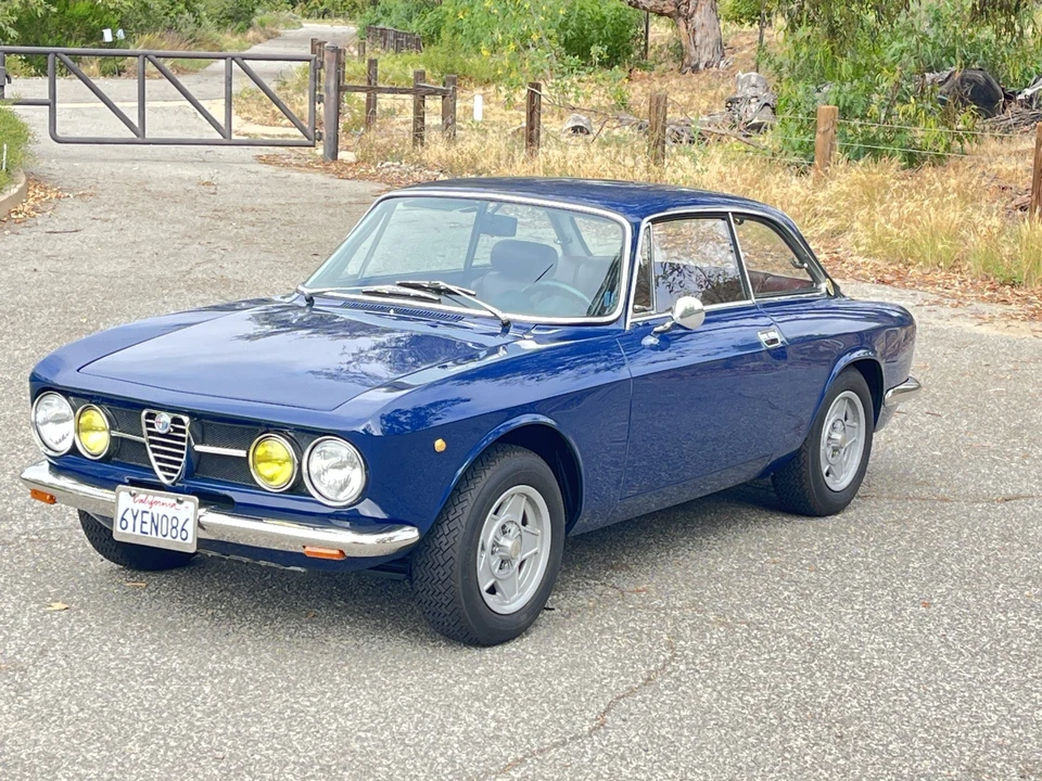 1969 Alfa Romeo 1750 GT Veloce - Image 15 of 31