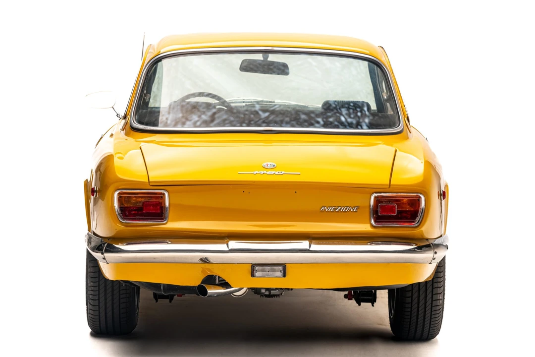 1969 Alfa Romeo 1750 GT Veloce - Image 11 of 31
