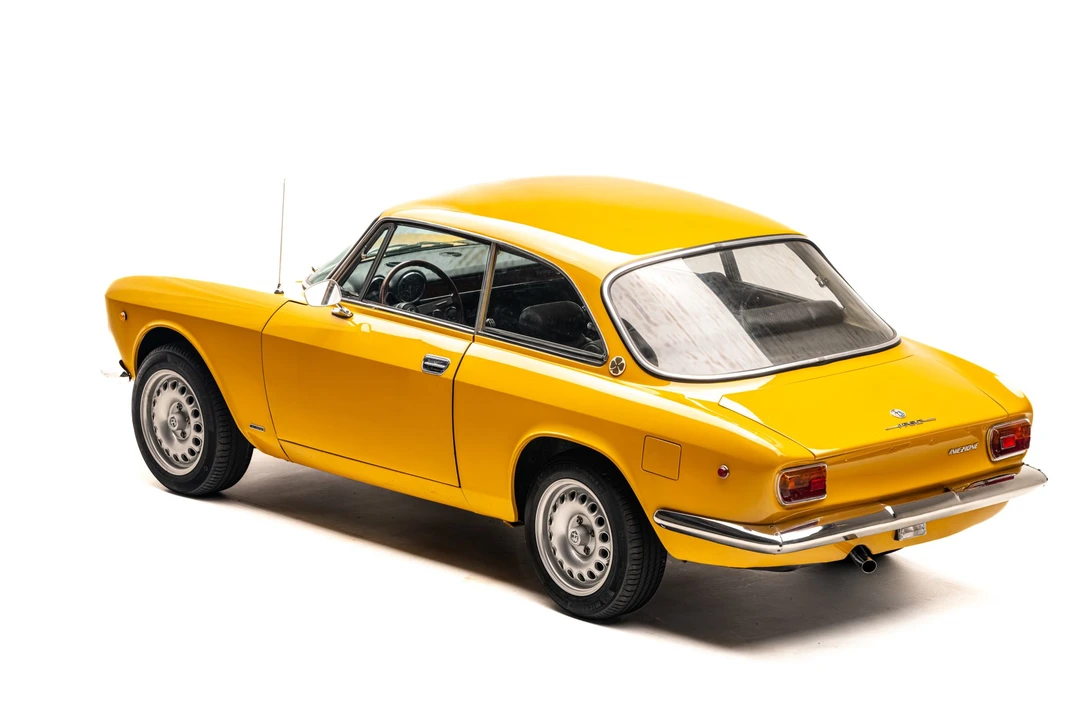 1969 Alfa Romeo 1750 GT Veloce - Image 9 of 31