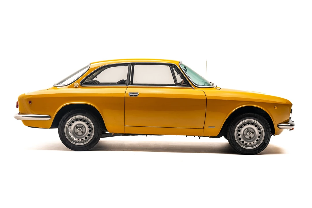 1969 Alfa Romeo 1750 GT Veloce - Image 14 of 31