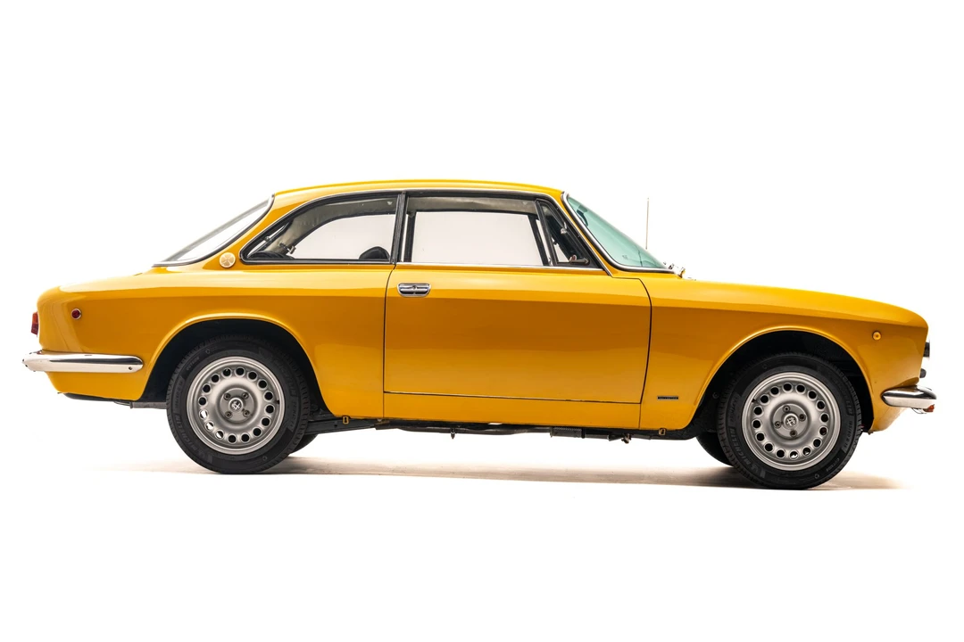 1969 Alfa Romeo 1750 GT Veloce - Image 15 of 31