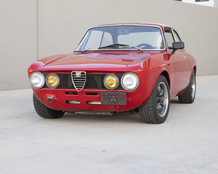 1969 Alfa Romeo 1750 GT Veloce - Image 19 of 31