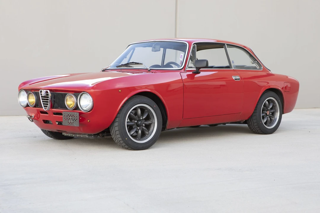 1969 Alfa Romeo 1750 GT Veloce - Image 11 of 31