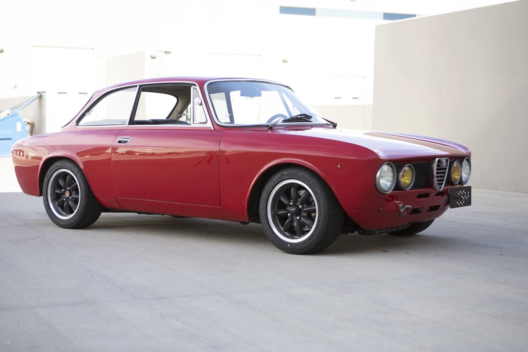 1969 Alfa Romeo 1750 GT Veloce - Image 30 of 31