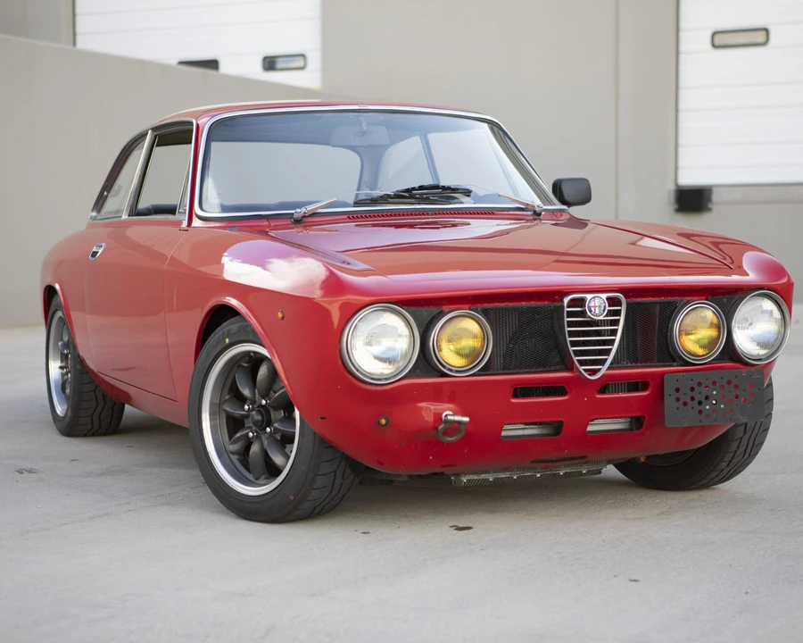 1969 Alfa Romeo 1750 GT Veloce - Image 22 of 31