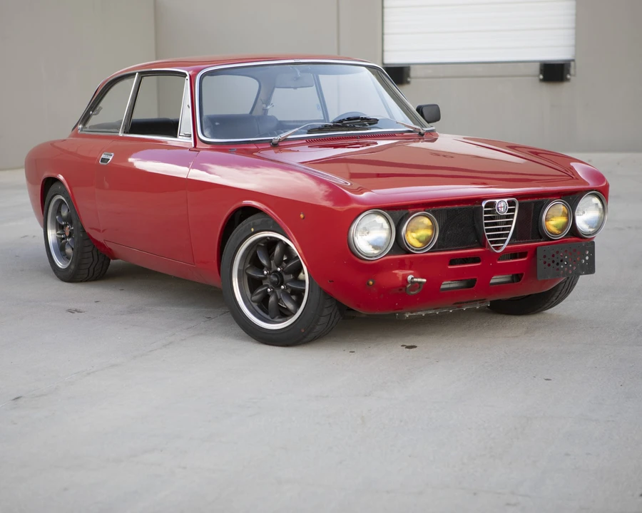 1969 Alfa Romeo 1750 GT Veloce - Image 25 of 31