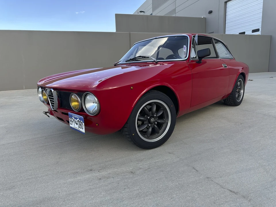 1969 Alfa Romeo 1750 GT Veloce - Image 4 of 31