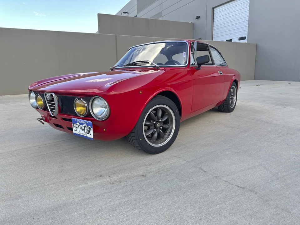 1969 Alfa Romeo 1750 GT Veloce - Image 5 of 31