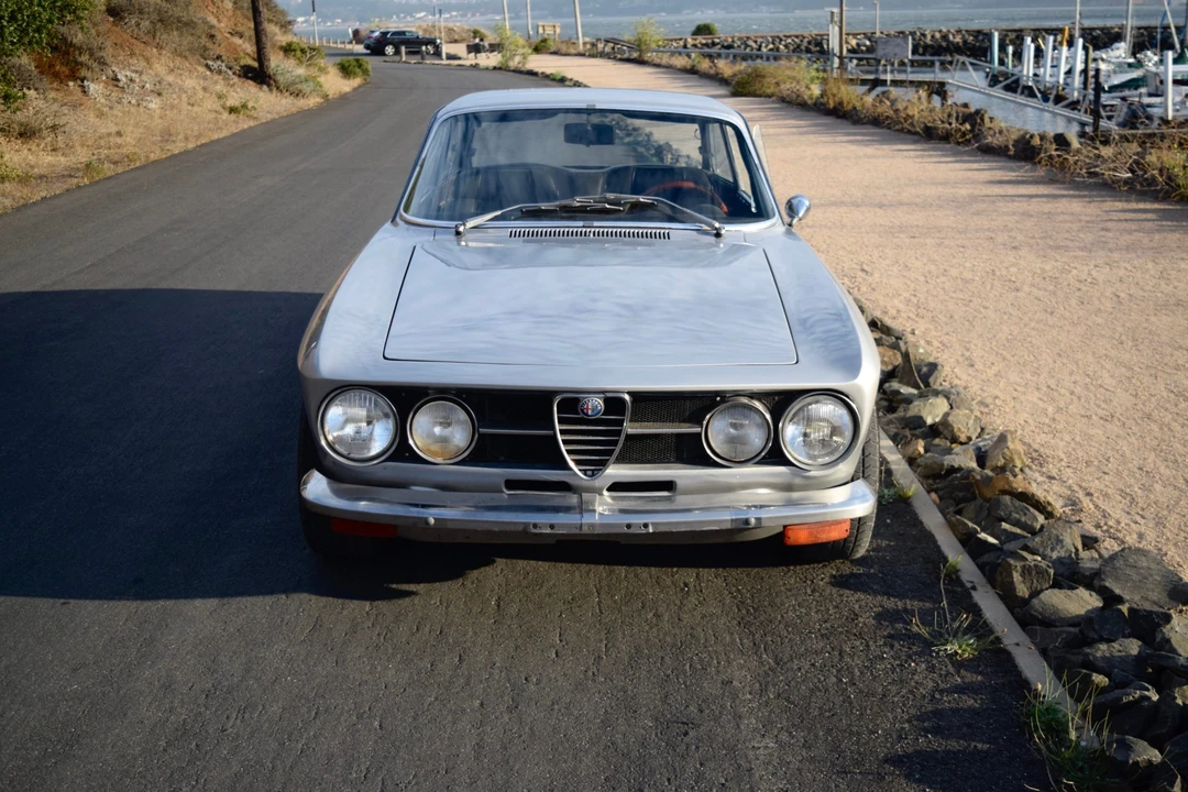 1971 Alfa Romeo 1750 GT Veloce - Image 6 of 31