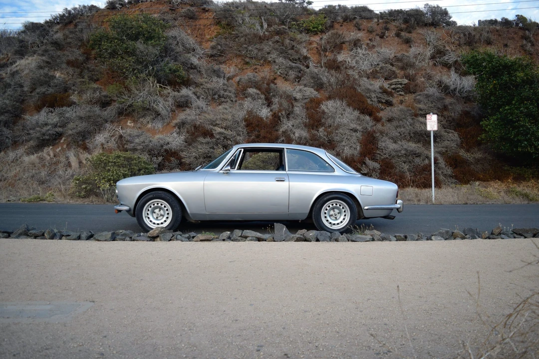 1971 Alfa Romeo 1750 GT Veloce - Image 19 of 31