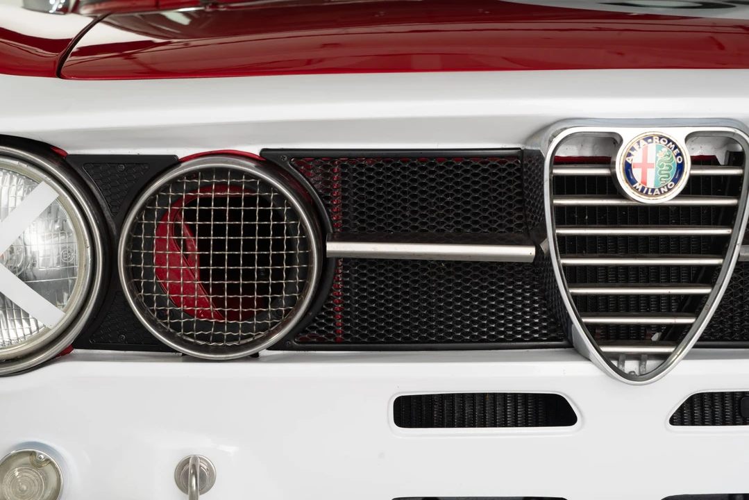 1971 Alfa Romeo 1750 GT Veloce - Image 25 of 31