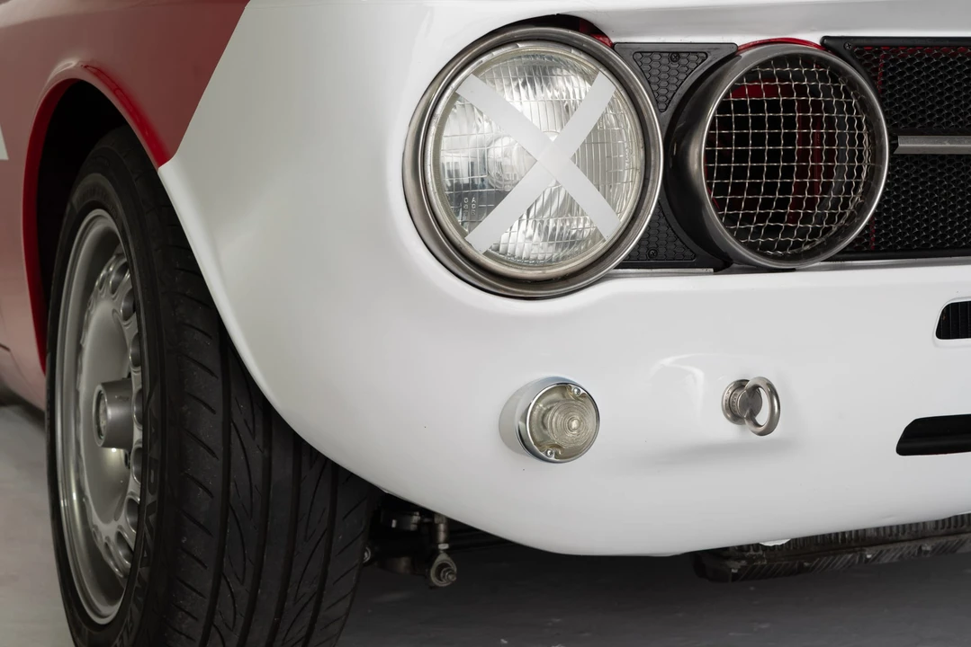 1971 Alfa Romeo 1750 GT Veloce - Image 28 of 31