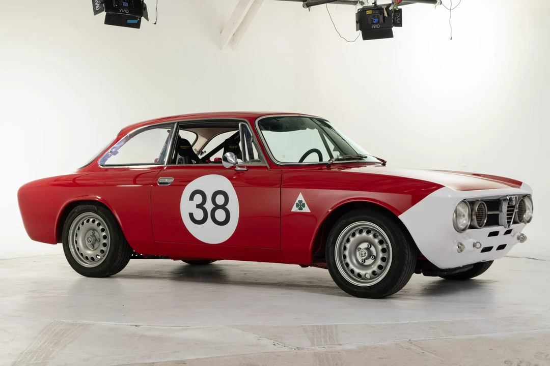 1971 Alfa Romeo 1750 GT Veloce - Image 6 of 31