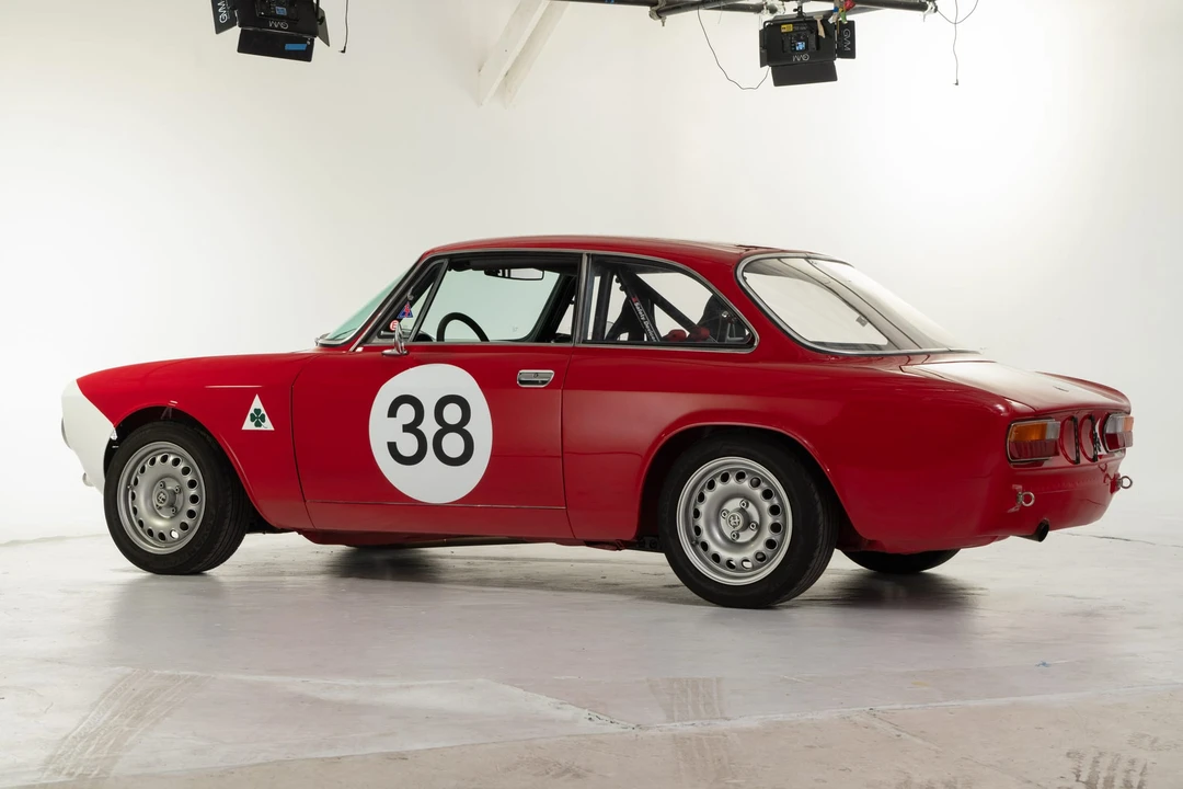1971 Alfa Romeo 1750 GT Veloce - Image 16 of 31