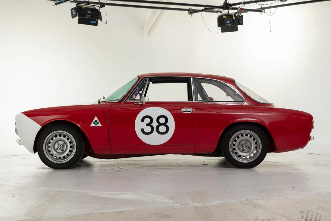 1971 Alfa Romeo 1750 GT Veloce - Image 17 of 31